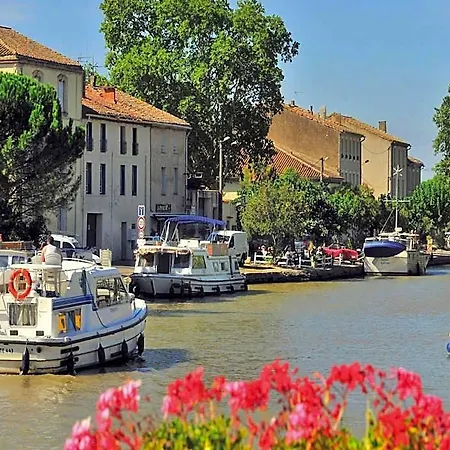 Apartament In Near De Jouarres